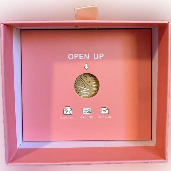 🌻TRINCKLE🌻0.3 CT GRA Moissanite”You Are My Sunshine” Sunflower Necklace/NWT - Picture 11 of 16